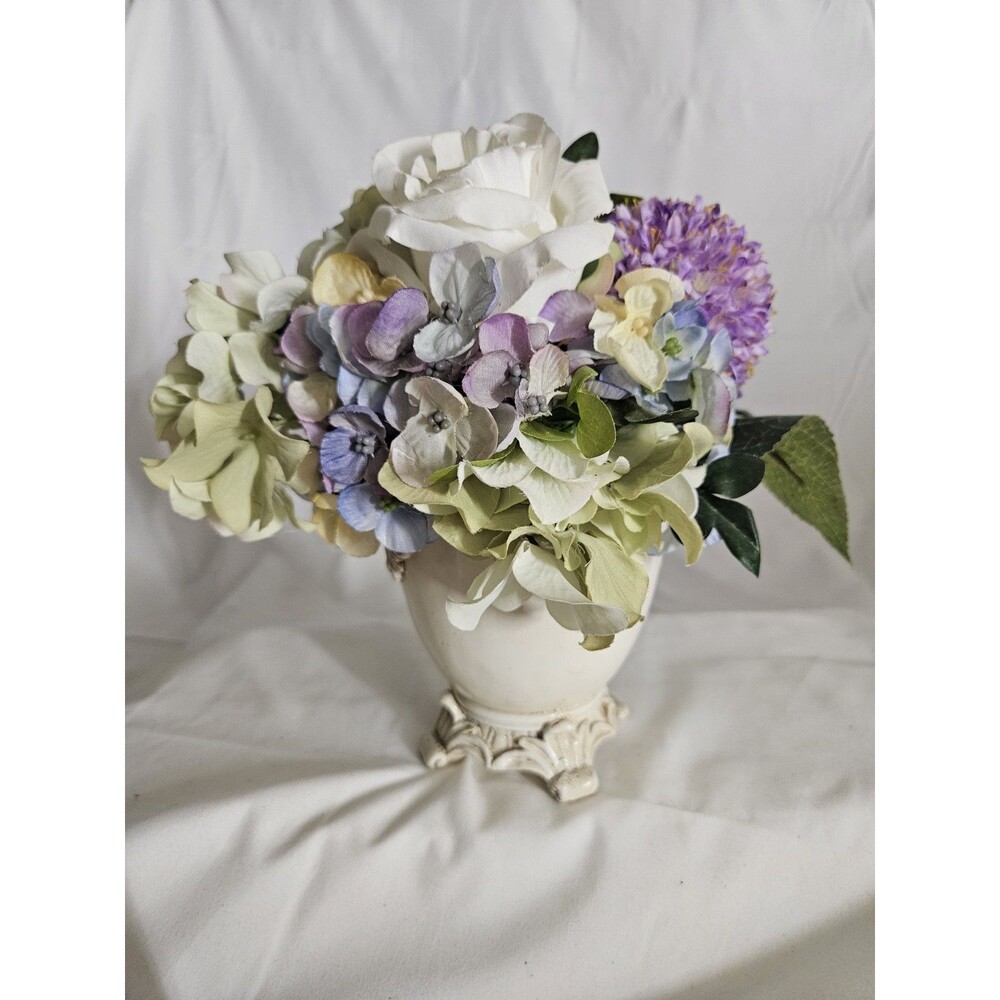 9" Tall Floral Cottage Arrangement Hydrangea Roses W/ Ornate 5" Tall Vase